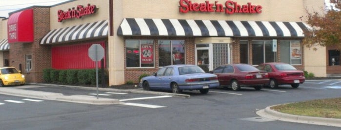 Steak 'n Shake is one of Kevinさんのお気に入りスポット.