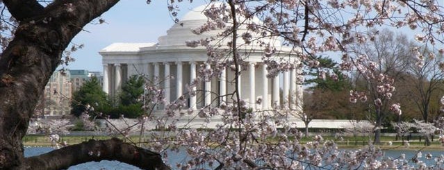 Thomas Jefferson Memorial is one of Арлингтон.