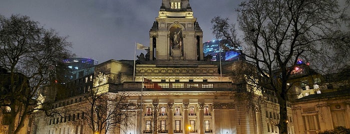 Tower Hill is one of James’s Liked Places.