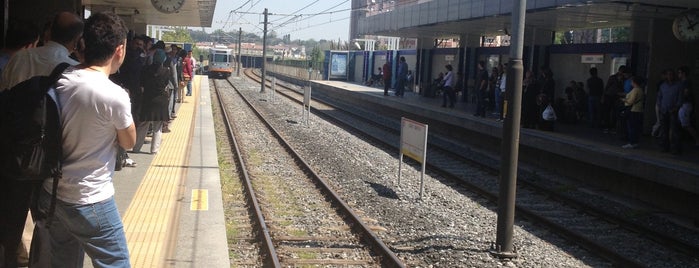 Ataköy - Şirinevler Metro İstasyonu is one of Yolumun Ustundekiler.