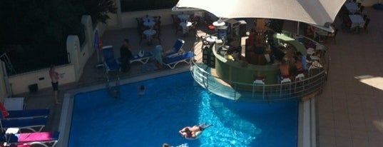 Pool Of Karakas is one of Vakantie.