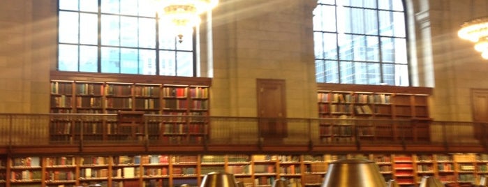 Нью-Йоркская публичная библиотека is one of NYC.