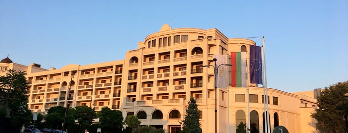 Grand Hotel & Spa "Primoretz" is one of Lugares favoritos de Anastasiya.