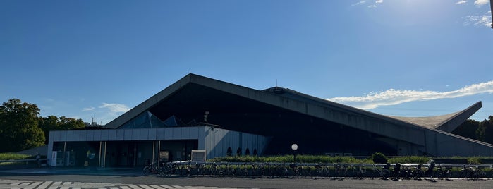 Komazawa Olympic Park General Sports Ground Gymnasium is one of まるめん@ワクチンチンチンチン 님이 좋아한 장소.