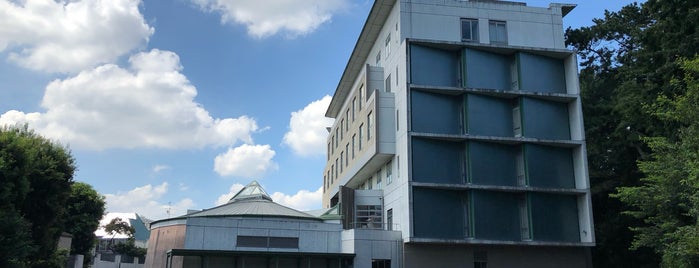 数理科学研究科棟 is one of 東京大学駒場キャンパス.