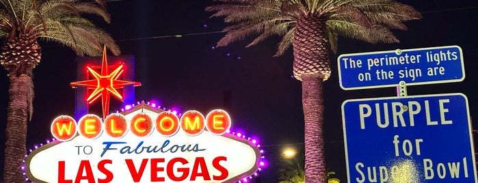 Welcome To Fabulous Las Vegas Sign is one of Lugares guardados de Dana.