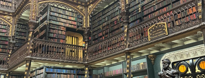 Real Gabinete Português de Leitura is one of RJ.