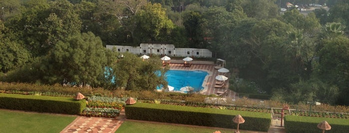 The Taj Mahal Hotel is one of Tempat yang Disukai Dave.