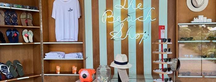 Tanjong Beach Club is one of Lugares favoritos de Kelly.