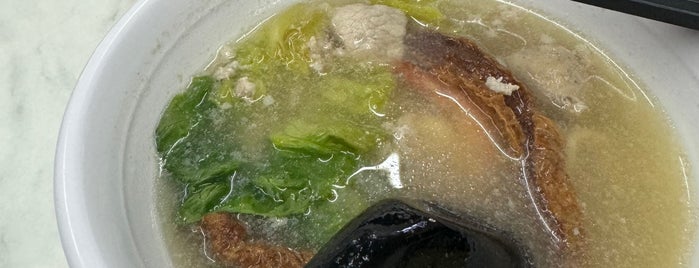 Lao Jiang 老江 Superior Kway Teow Soup is one of Hawker food.