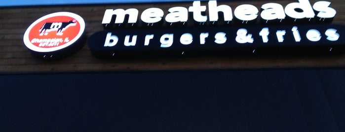 Meatheads Burgers & Fries is one of Locais salvos de Jackie.