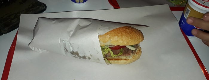 Döner Pita is one of Serbayさんのお気に入りスポット.