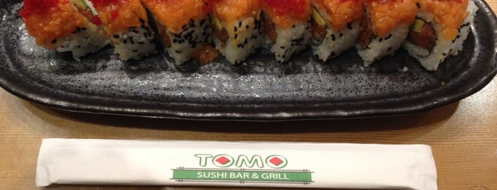 Tomo Sushi Bar & Grill is one of Tempat yang Disukai Ray.