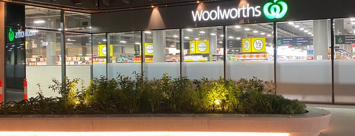 Woolworths is one of Tempat yang Disukai Timothy W..