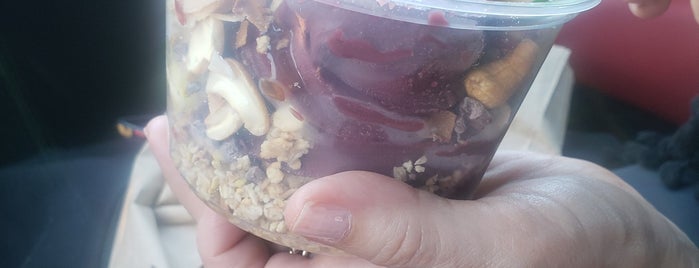 Berry Divine Acai Bowls is one of AZ with JetSetCD.