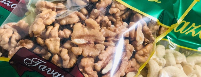 Tavazo Nuts | خشکبار تواضع is one of Tempat yang Disukai LF.