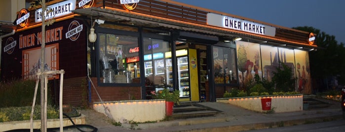 Öner Market is one of สถานที่ที่ Oral ถูกใจ.