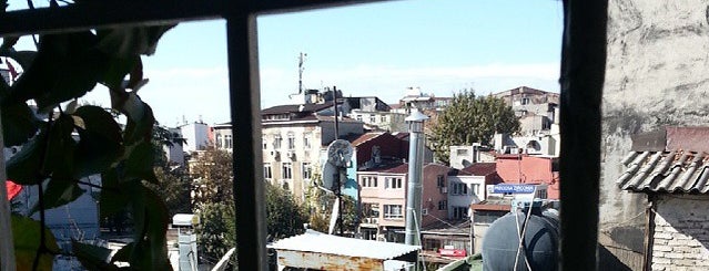 Vezirhan Kapalıçarşı is one of Istanbul Avrupa2.