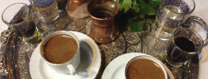 Boncuk Arasta Kahvesi is one of favorite cafe/rest.