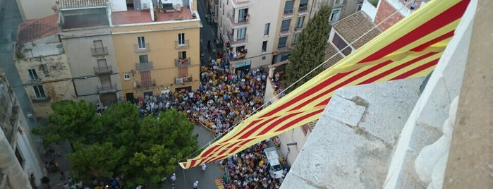 Plaça de Sant Antoni is one of Lugares favoritos de Carlos.