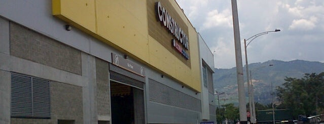 Homecenter y Constructor is one of Lugares favoritos de Cristina.