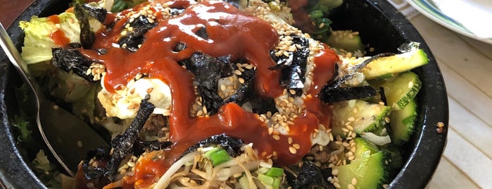 Huwon - Korean Mexican & Grill is one of AnnaBeth'in Beğendiği Mekanlar.