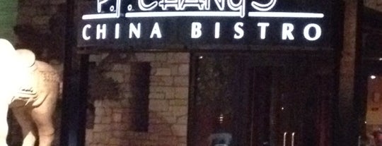 P.F. Chang's is one of Locais curtidos por Barbara.