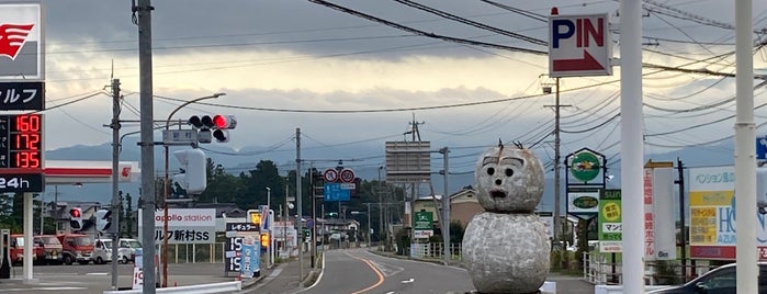 ローソン 松本新村店 is one of Minami : понравившиеся места.