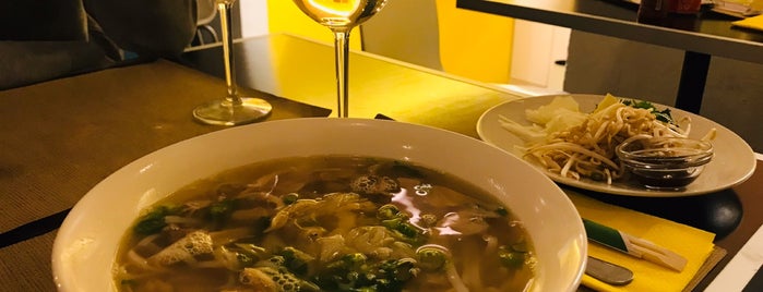 Viet kitchen is one of Alexさんのお気に入りスポット.