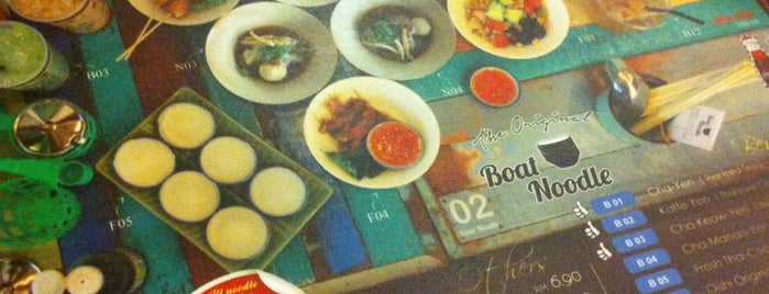 Boat Noodle is one of Malaysia eats.