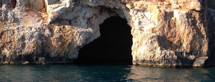 Korsan Mağarası is one of ** TRAVELLERS ' 2 **.