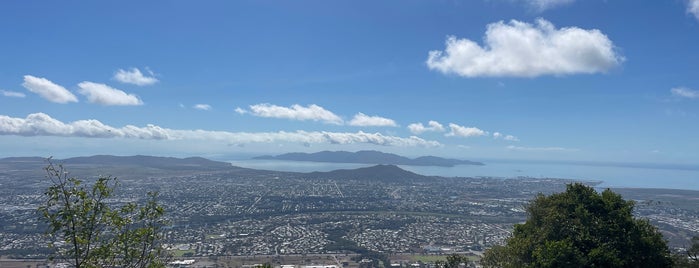Mt Stuart Scenic Lookout is one of Guide to Townsville's best spots.