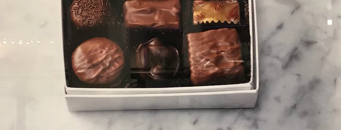 See's Candies is one of Ami : понравившиеся места.