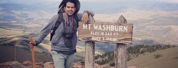 Mt. Washburn is one of Lieux qui ont plu à National Wildlife Federation.