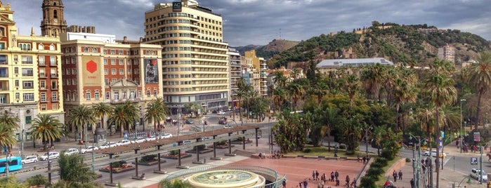 Plaza de la Marina is one of 101 cosas que ver en Málaga antes de morir.