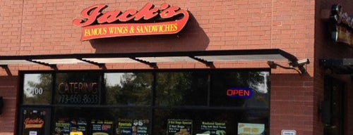 Jack's Wings and Sandwiches is one of Locais salvos de Nikkia J.