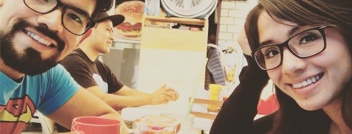 La Wafflería is one of Locais curtidos por Josh.