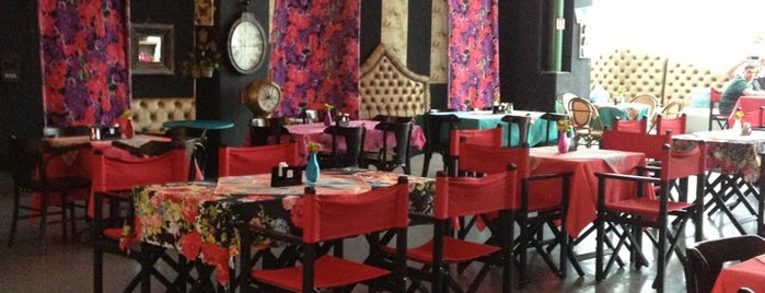 Maricotinha Lounge is one of Posti che sono piaciuti a Roza.