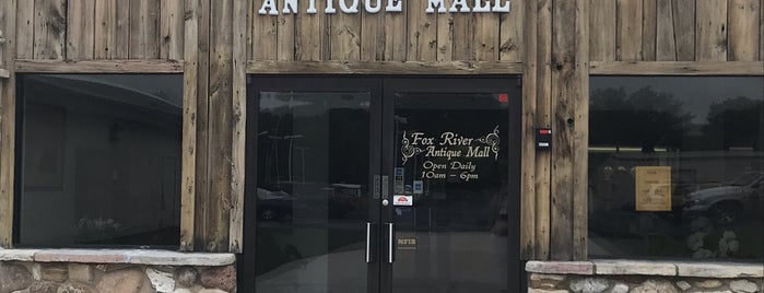 Fox River Antique Mall is one of Thifty.