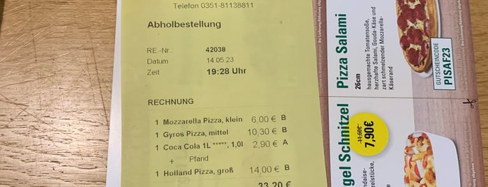 Happy Pizza Dresden Neustadt is one of Tempat yang Disukai Michael.