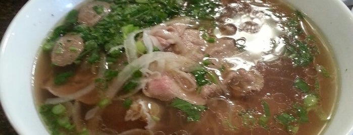 Tasty Pho is one of Ericさんの保存済みスポット.