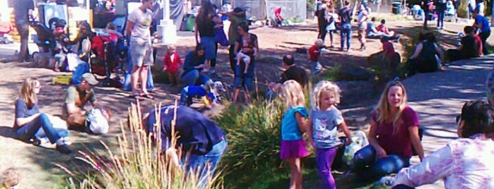 Temescal Farmers' Market is one of Oakland Area Farmers Markets.