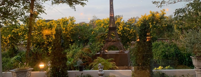 D' Eiffel is one of Restaurant.