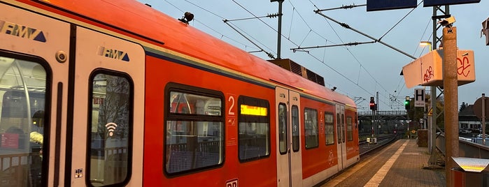 Bahnhof Langen (Hess) is one of Bahnhöfe.