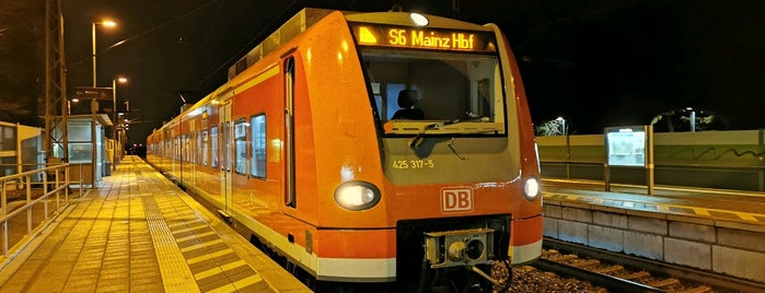Bahnhof Bobenheim is one of Um Worms herum.