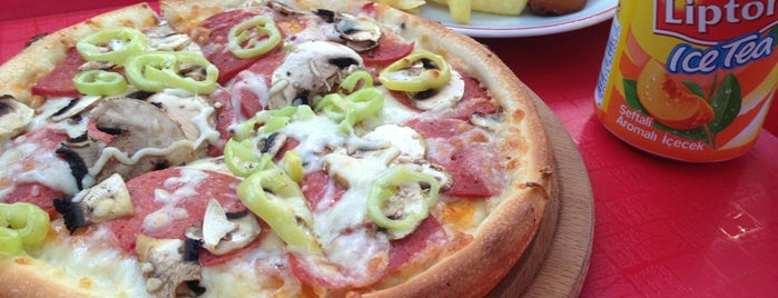 Pizza Tomato is one of Restaurant-Cafe.