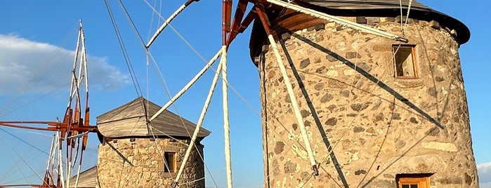 Windmills In Patmos is one of Yunan.