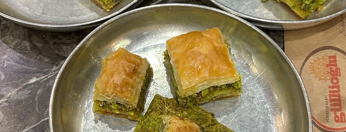 Elmacıpazarı Güllüoğlu Baklava is one of Yemek noktalari.