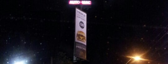 McDonald's is one of Orte, die Rominitap gefallen.