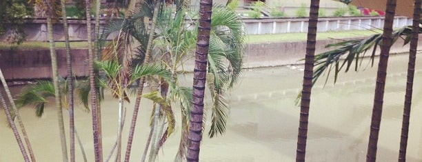 PWTC smelly river view is one of ꌅꁲꉣꂑꌚꁴꁲ꒒’s Liked Places.
